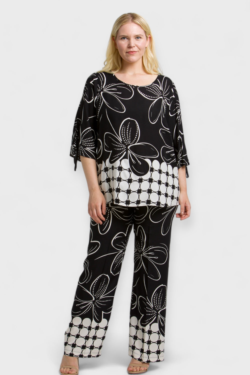 Ava Plus Size Black & White Floral Print Split-Sleeve Blouse by Oltretempo Italian Women's Clothing Paired with Ava Floral Pants