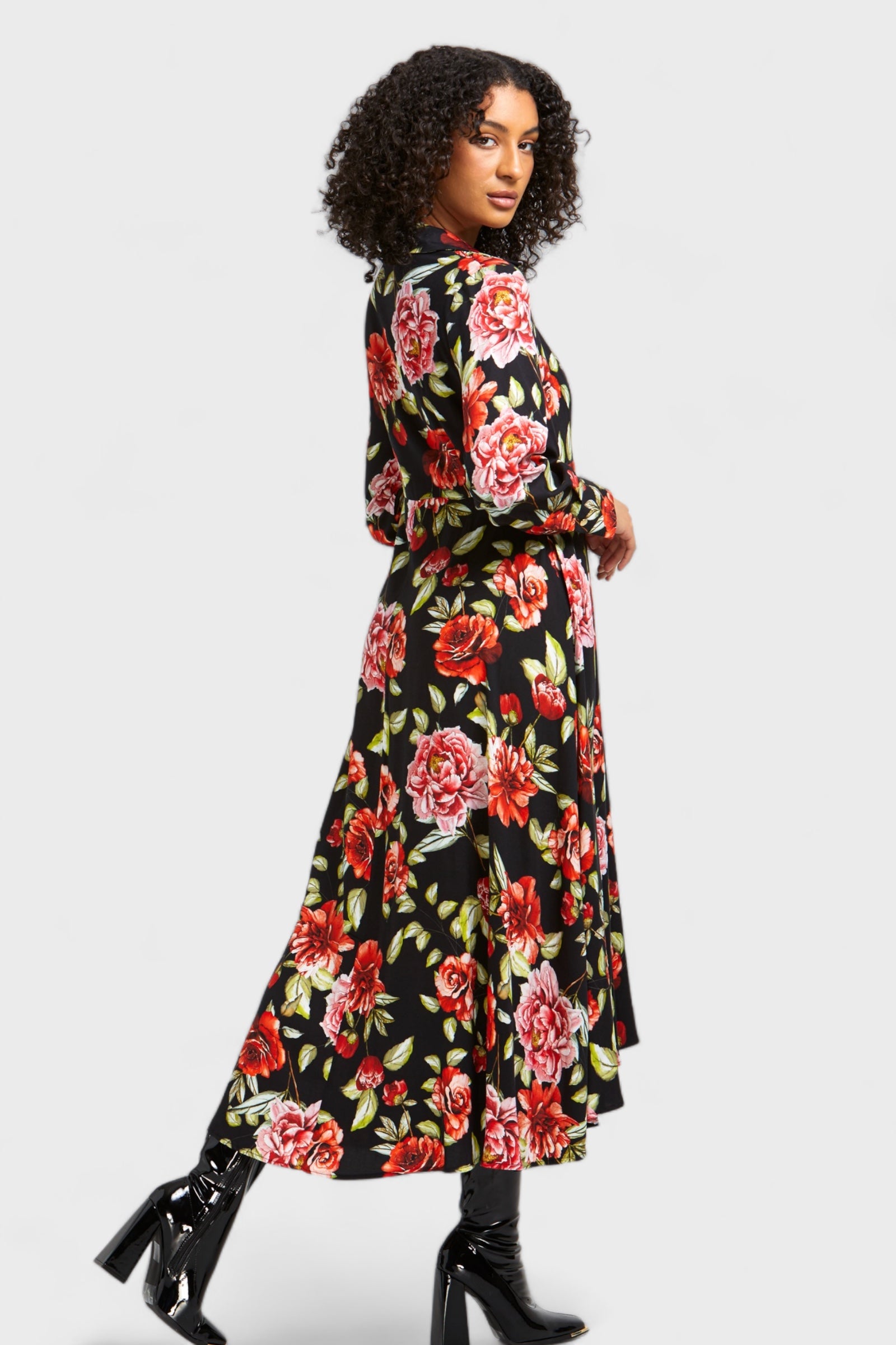 Black Floral Wrap Dress with Half-Wheel Line Design | Italian Dresses 46/ L Black Floral Wrap Dress with Half-Wheel Line Design | Italian Dresses 46/ L