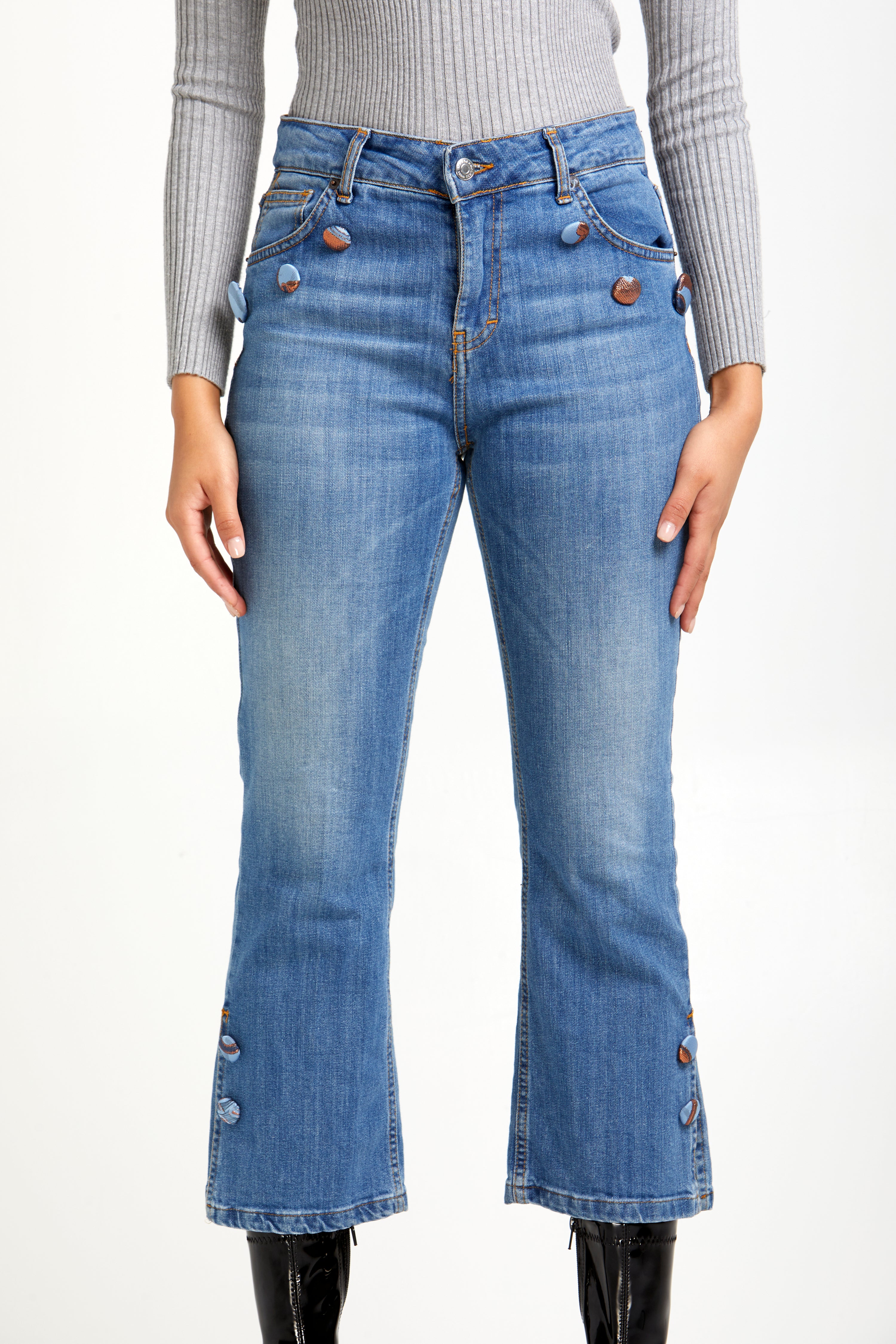 AnnaCristy Milano High Rise Cropped Cotton Jeans Front Closeup- Made in Italy